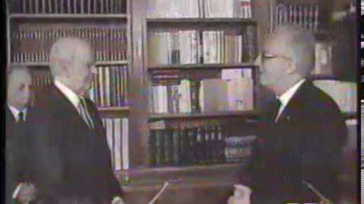 ΑΝΑΛΗΨΗ ΠΡΟΕΔΡΙΑΣ ΑΠΟ Κ ΚΑΡΑΜΑΝΛΗ 1990