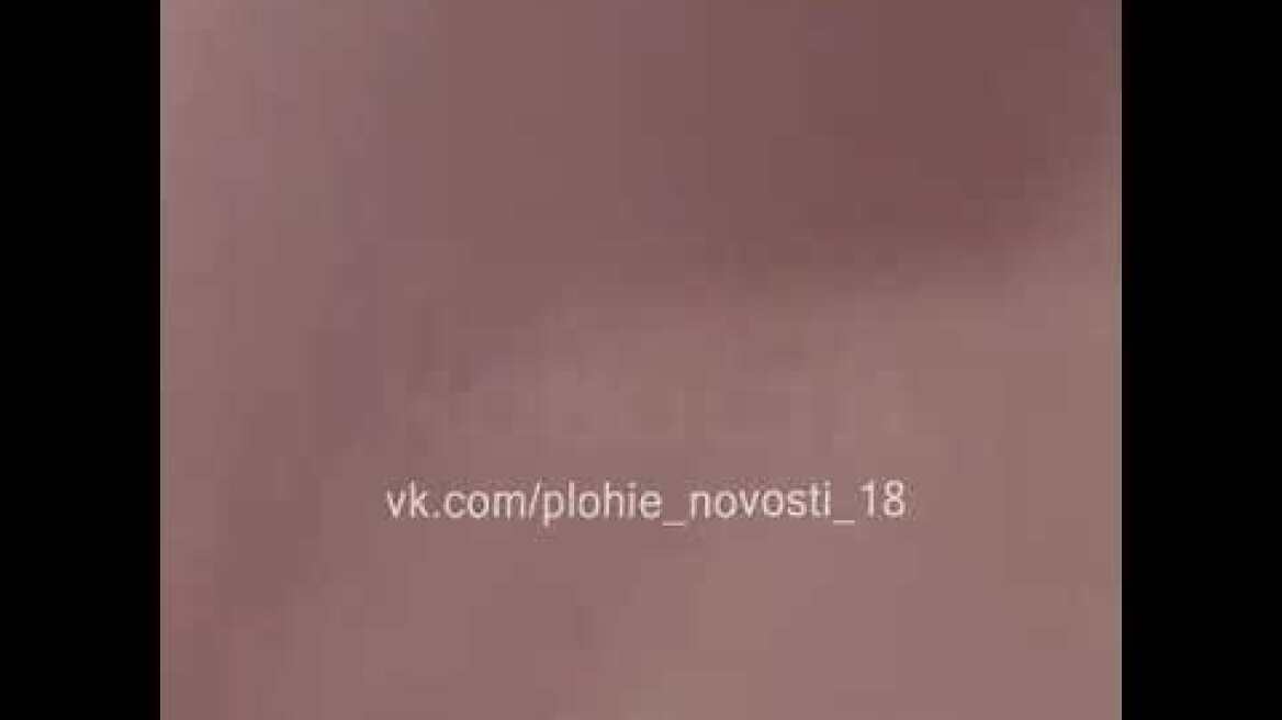 Жуткое видео из салона горящего самолета Суперджет в Шереметьево.