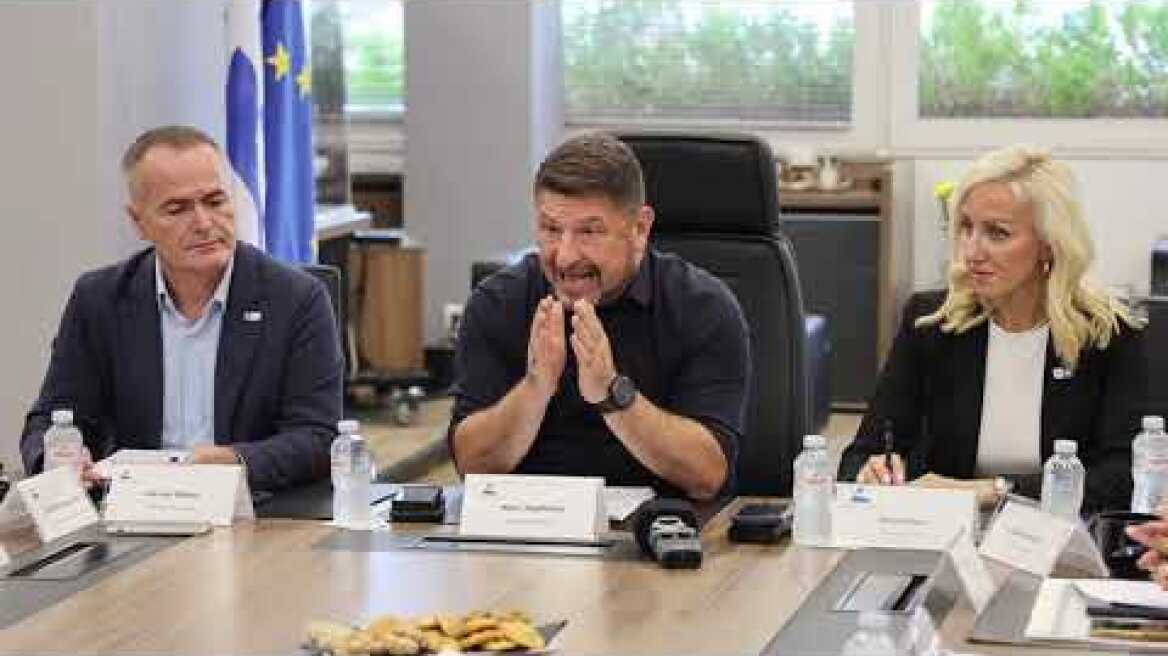 Έκτακτη Σύσκεψη με Αντιπεριφερειάρχες για Αντιπλημμυρική Θωράκιση