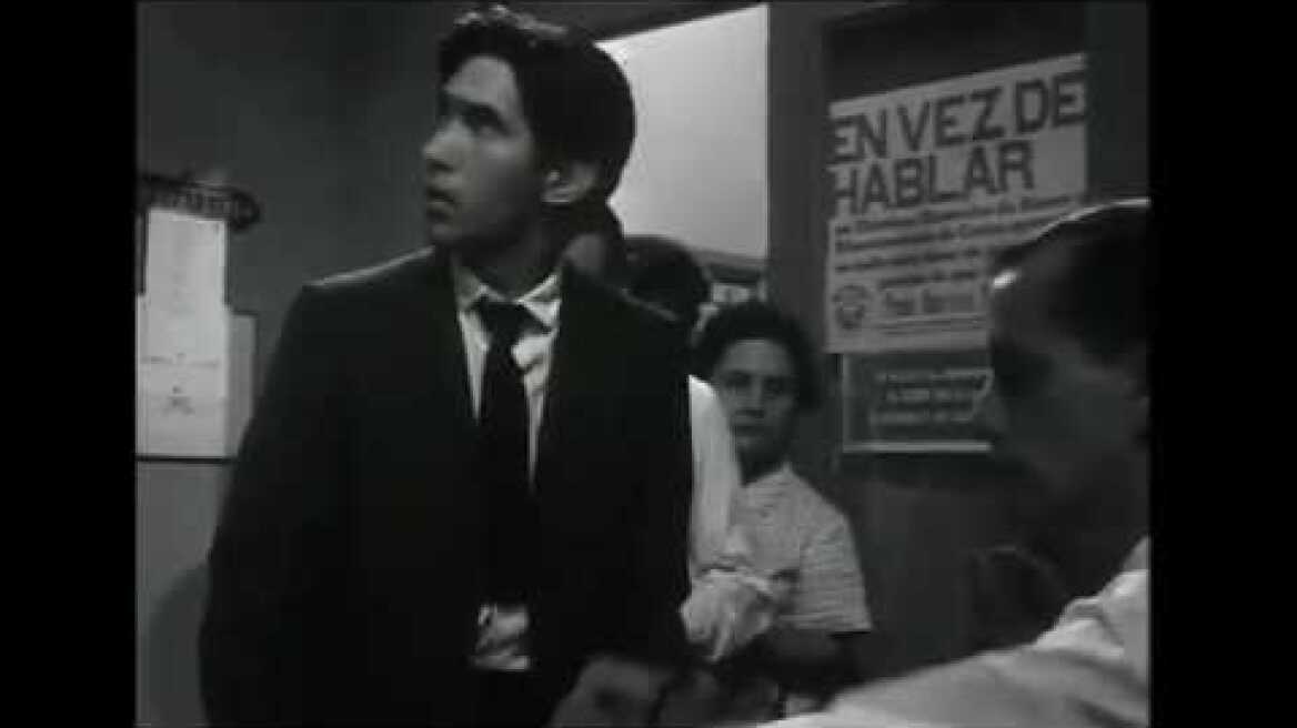 La Muerte de un Burócrata / Death of a Bureaucrat - Cuba Film Trailer English
