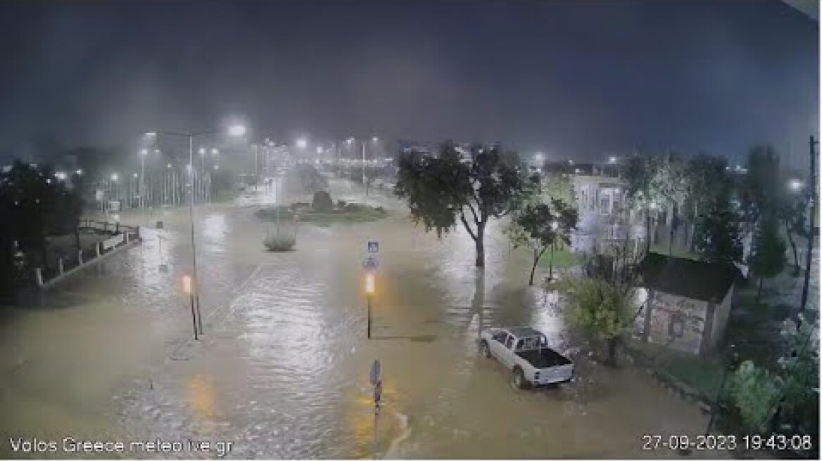 Live- ΣΕ ΕΞΕΛΙΞΗ Η ΚΑΚΟΚΑΙΡΙΑ ΣΤΟΝ ΠΥΡΗΝΑ ΤΗΣ! ΒΟΛΟΣ