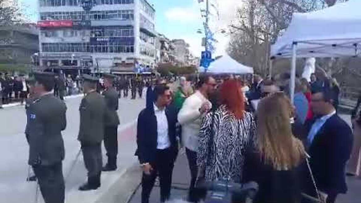 'Ένταση στα Τρίκαλα μετά τη παρέλαση