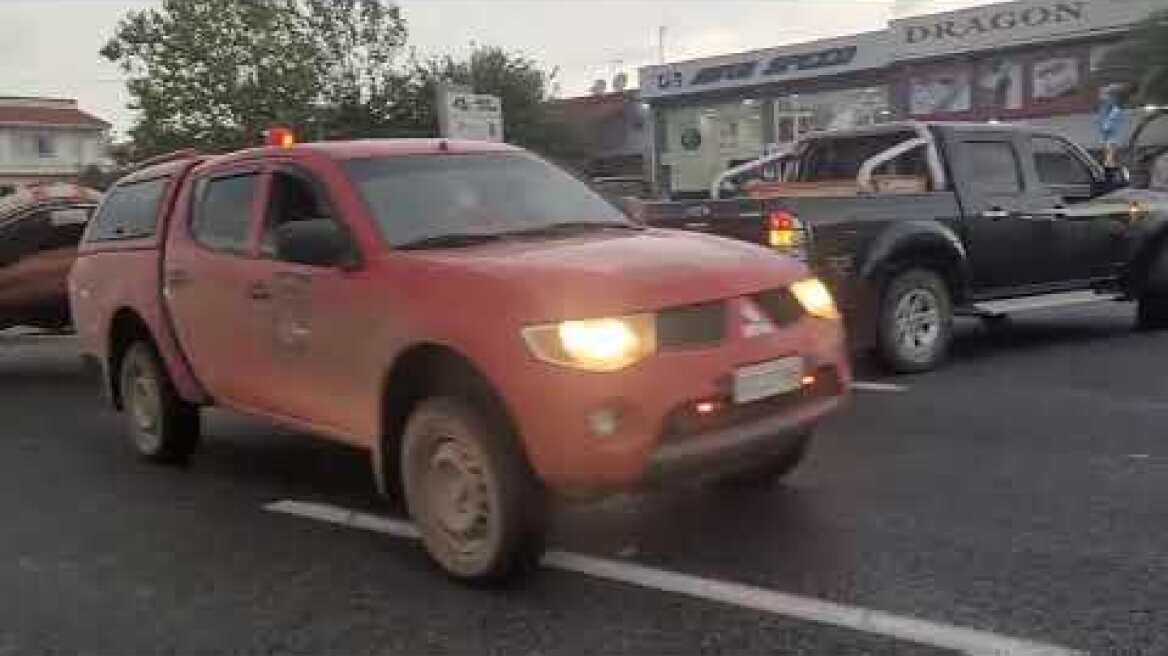 Σε συναγερμό με τις πλημμυρισμένες συνοικίες η Λάρισα