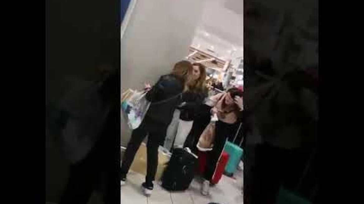 Κύπρος: Πρόταση γάμου στο αεροδρόμιο