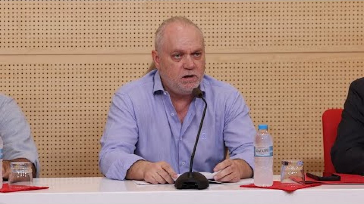 Συνέντευξη τύπου του προέδρου του Ολυμπιακού Σ.Φ.Π., κ. Μιχάλη Κουντούρη.