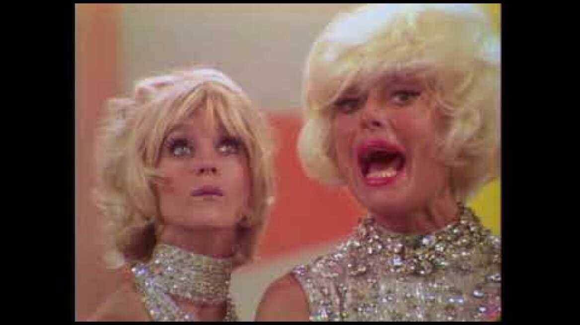 Carol And Goldie Sing About Blondes | Rowan & Martin's Laugh-In | George Schlatter