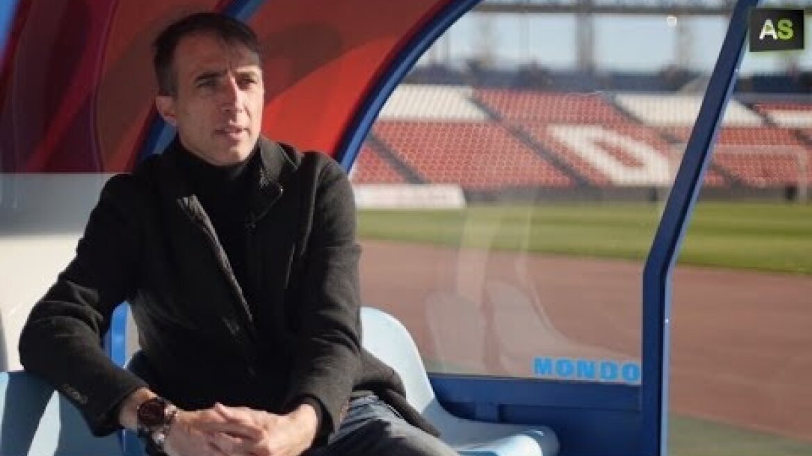 AS David Fernández Borbalán, an Andalusian referee in the FIFA's exclusive club