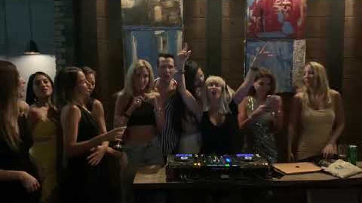 Ντουμπάι : Μια ξέφρενη ελληνική βραδιά μόνο για εμβολιασμένους (2)