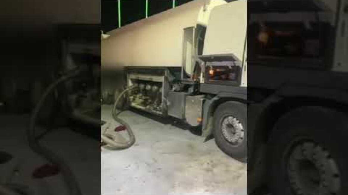 Εξαρθρώθηκε κύκλωμα διακίνησης χημικών προϊόντων για τη νόθευση καυσίμων σε πρατήρια