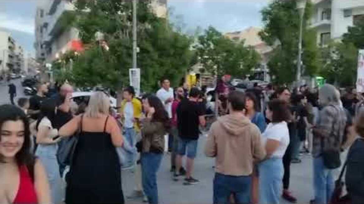 Τέμπη: Πλήθος κόσμου στο Ρέθυμνο για τον Πάνο Ρούτσι