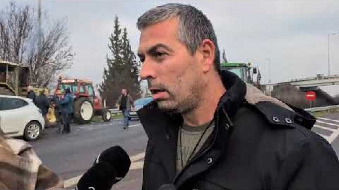 Oι αγρότες αποχωρούν από το μπλόκο της Νίκαιας (4)