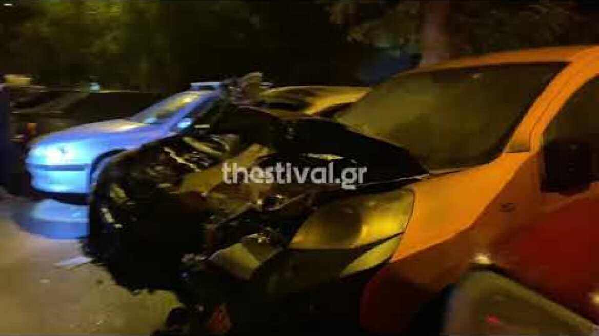 Thestival.gr Εμπρησμός δυο οχημάτων στη Θεσσαλονίκη