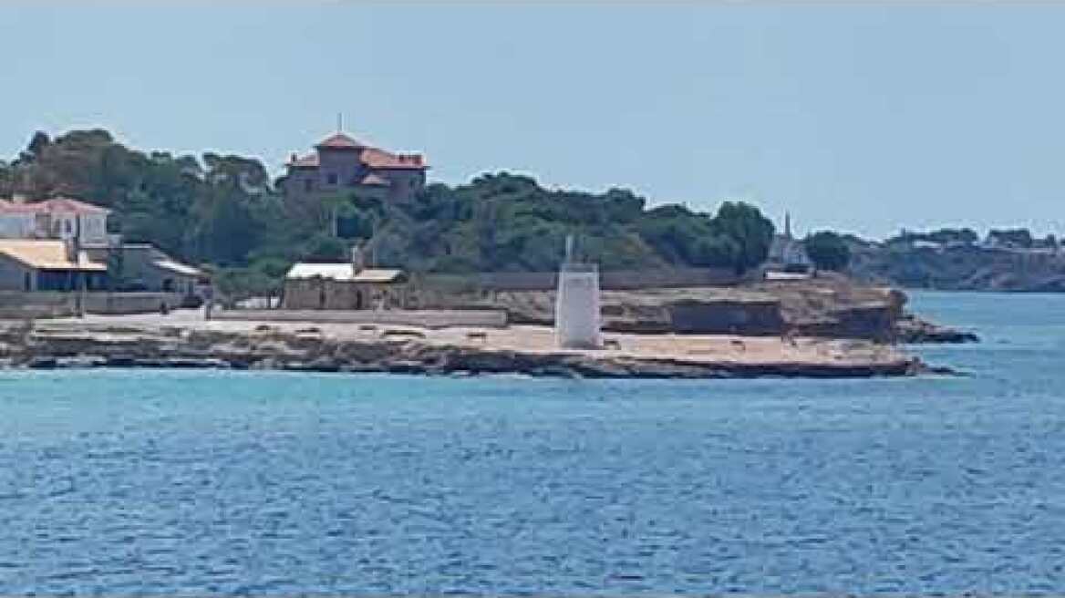 Το κτήμα και η εκκλησία που θα γίνει ο γάμος του Πάνου Μουζουράκη στην Αίγινα