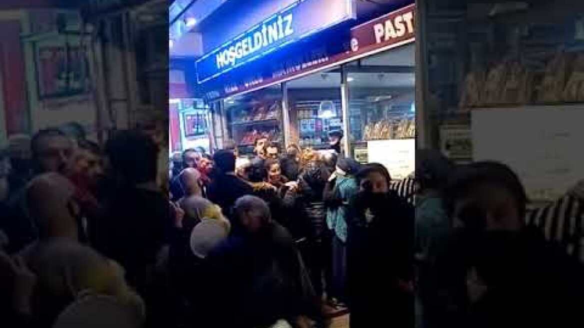 Sokoga çıkma yasağını duyunca paniğe kapilanlar  #sokagacikmayasagi #corona#evdekalturkiye