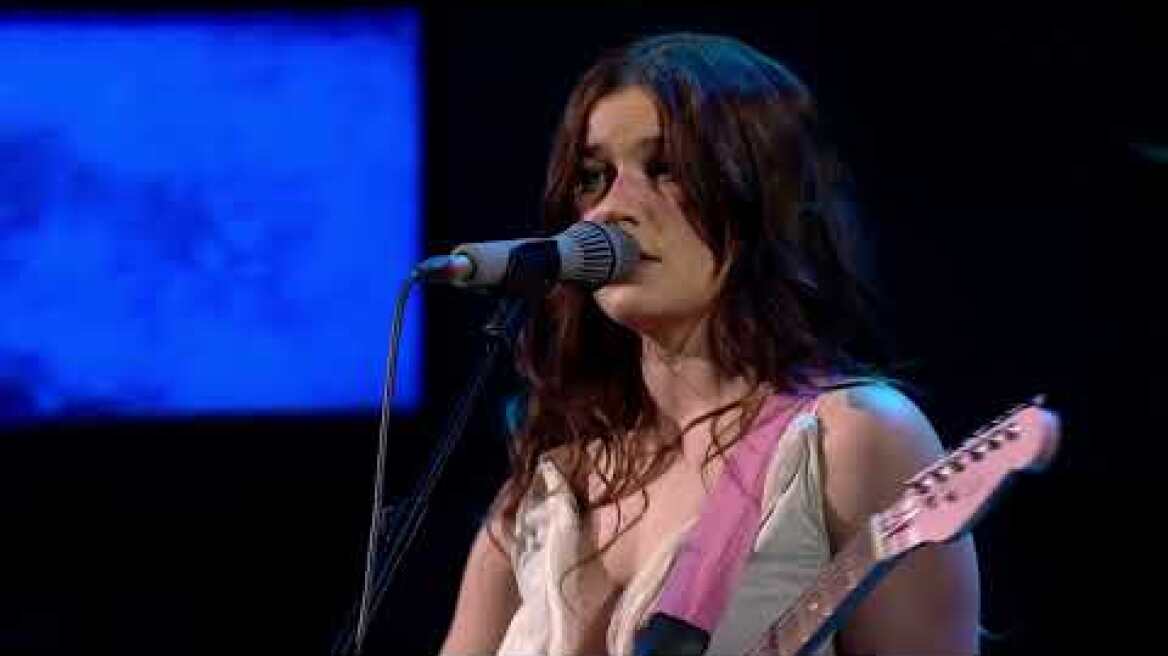 Wet Leg – Chaise Longue (Live at the BRIT Awards 2023)