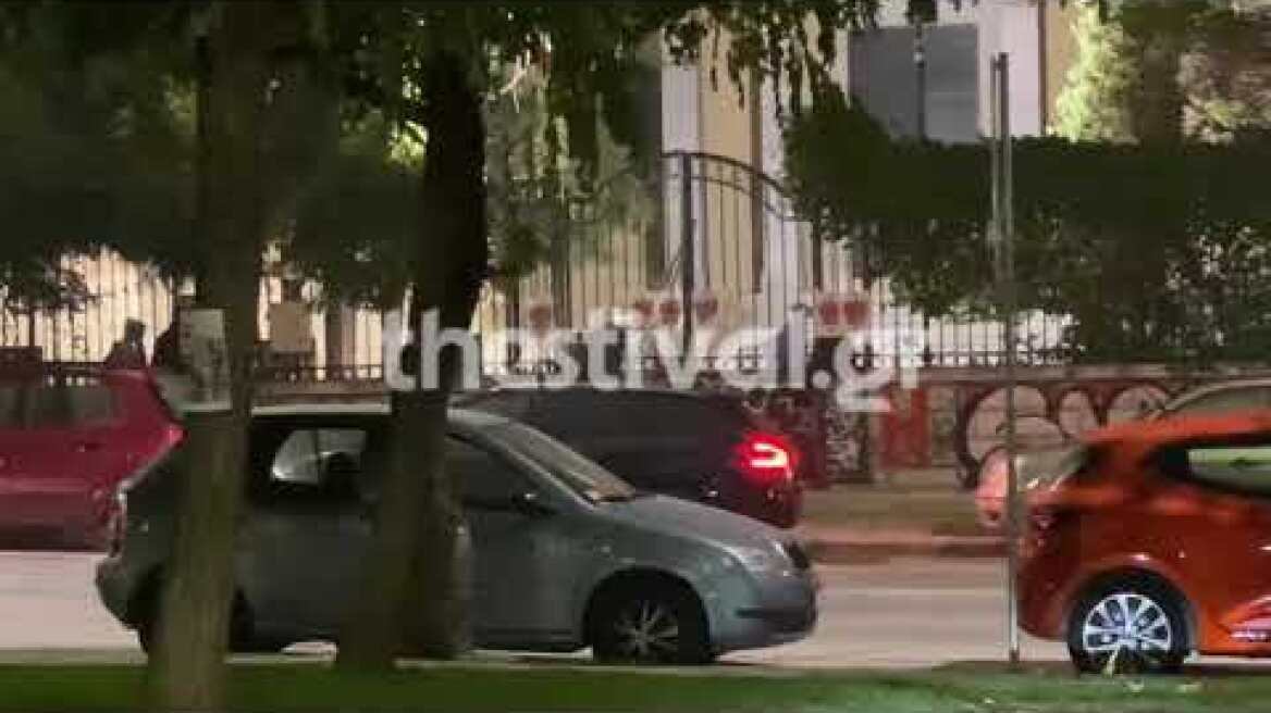 Thestival.gr Επεισόδια και μολότοφ μπροστά στο ΑΠΘ