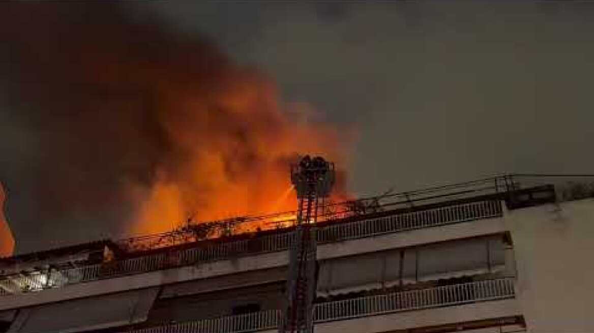 Φωτιά σε διαμέρισμα στη Νέα Σμύρνη (2)