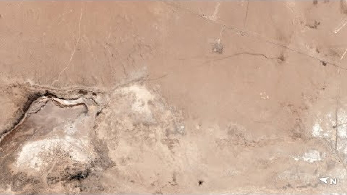 Massive crack from 7.1 California quake viewed from Satellites