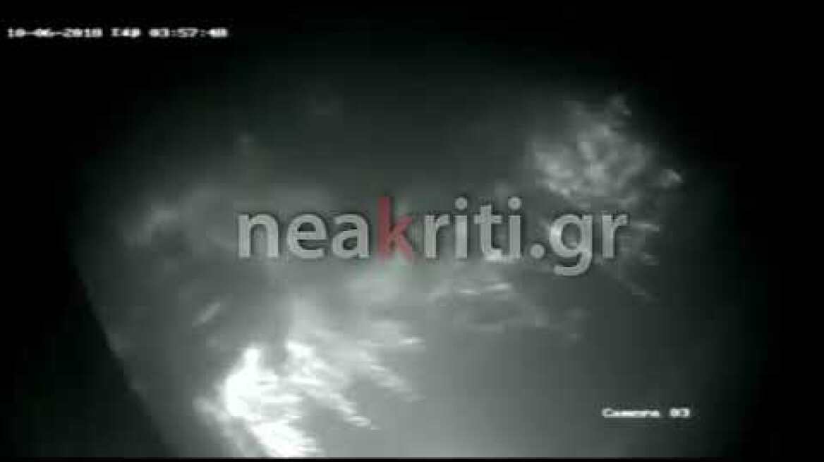 Η στιγμή της έκρηξης σε κομμωτήριο στο Μασταμπά Ηρακλείου