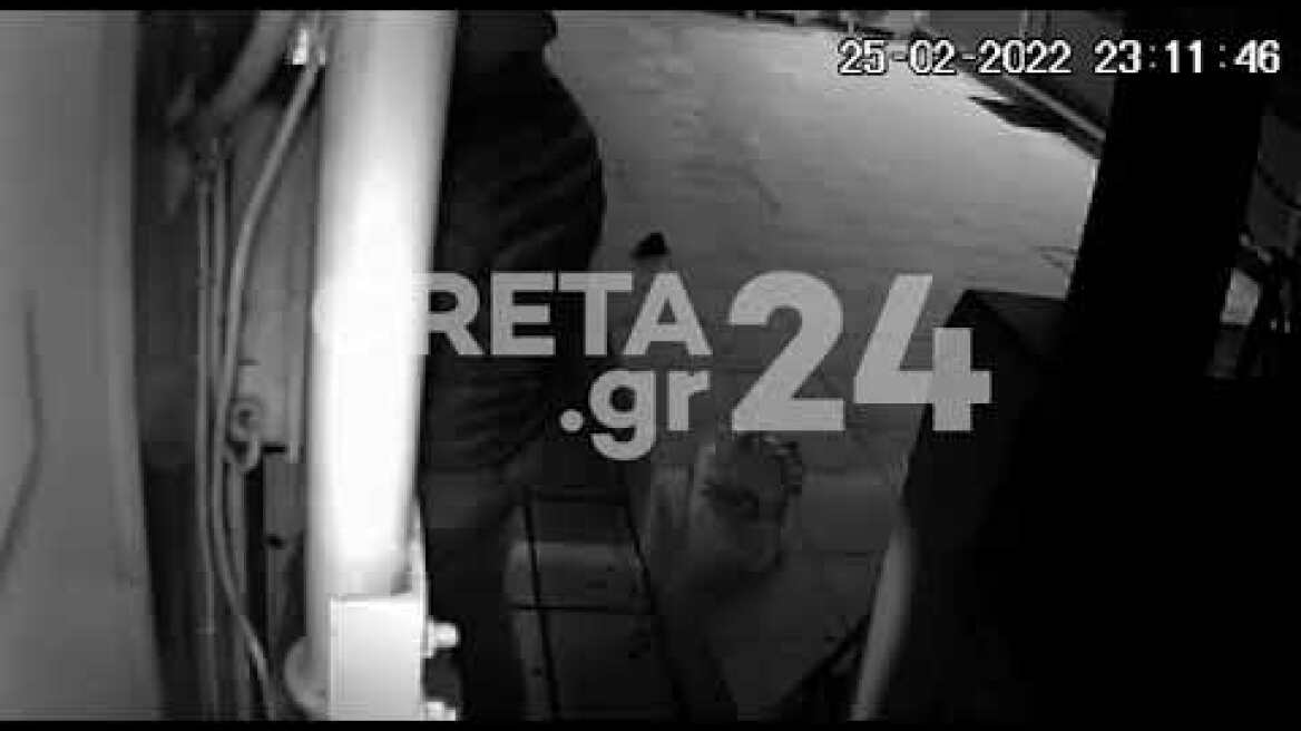 Ηράκλειο: Καρέ - καρέ η ένοπλη ληστεία σε περίπτερο