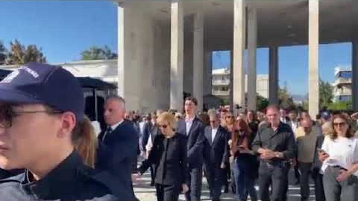 Το τελευταίο αντίο στον Διονύση Σαββόπουλο (17)