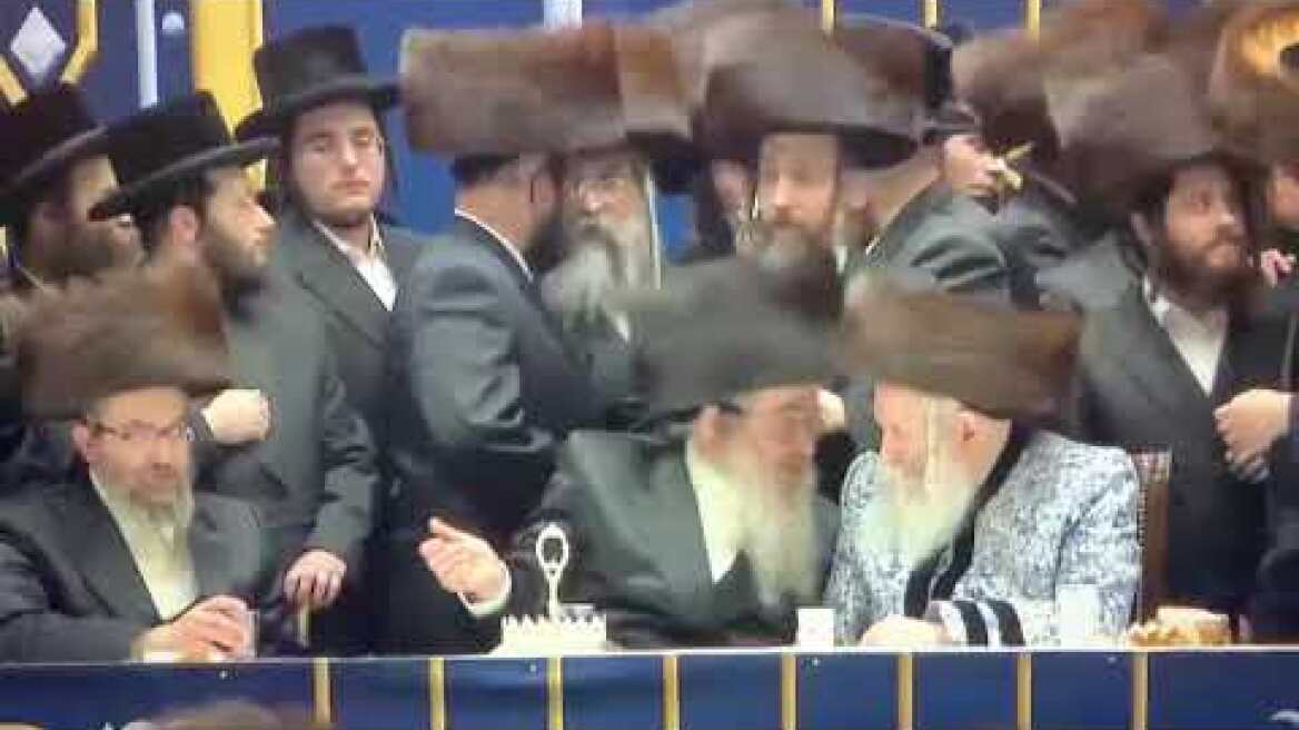 Bobover Rebbe At A Wedding