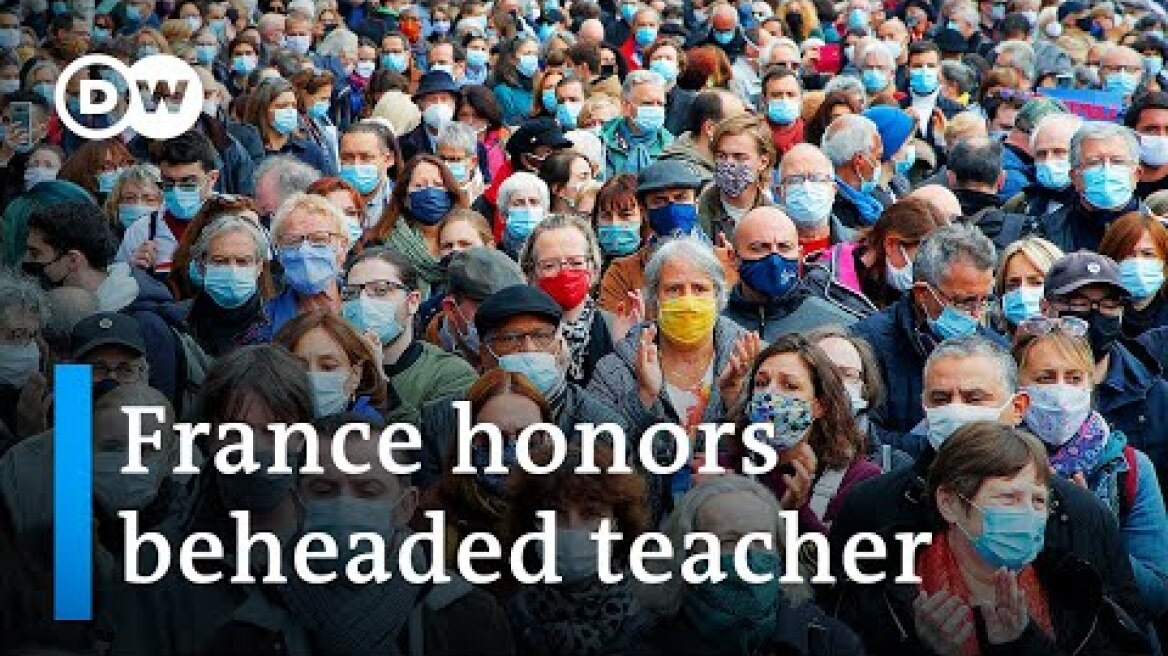 Thousands in France pay tribute to beheaded teacher | DW News
