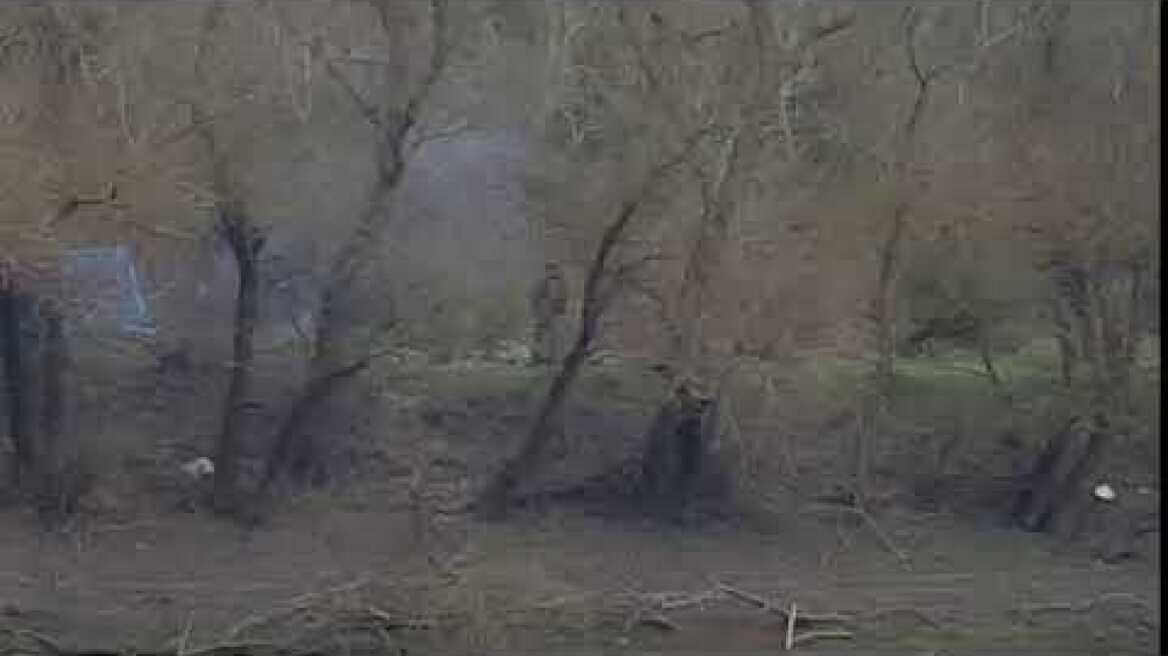 Τούρκοι των ειδικών δυνάμεων στήνουν σκηνή στα σύνορα