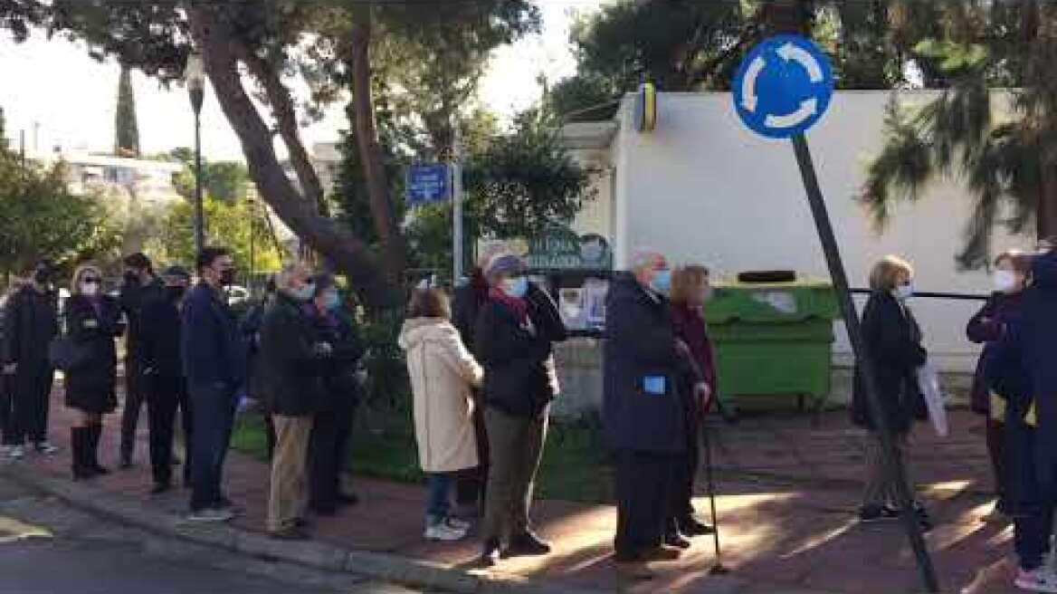 Εκλογές στο ΚΙΝΑΛ: Ουρές στο Ψυχικό