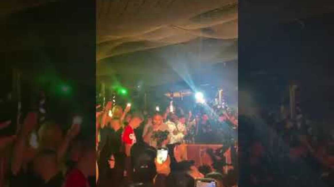 Ο 50 Cent στη Μύκονο (2)