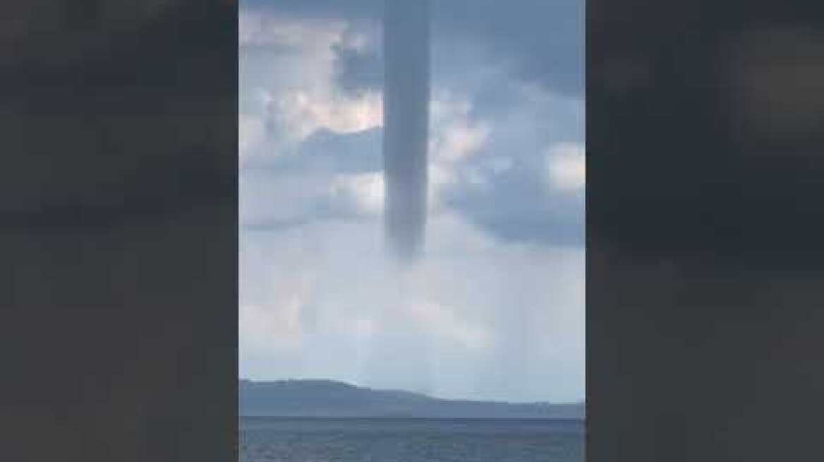 HALKIDIKINEWS - Υδροστρόβιλος μεταξύ Αμμουλιανής - Τρυπητής 30.9.25