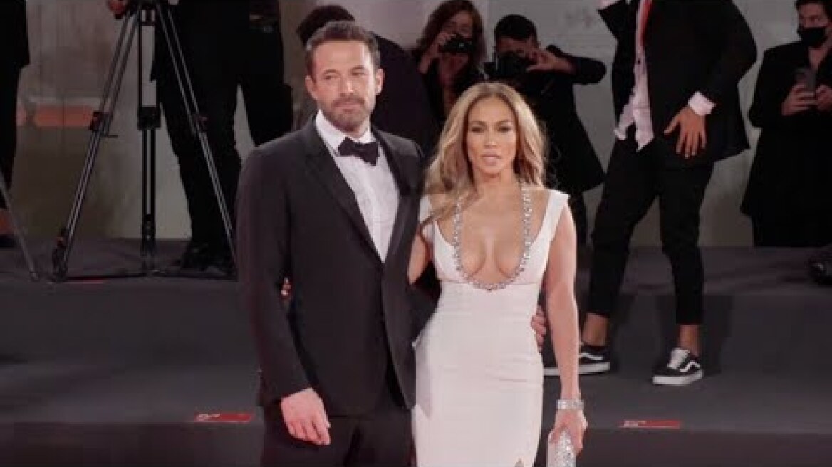 Ben Affleck και Jennifer Lopez: Ολα τα βλέμματα πάνω τους στη Βενετία
