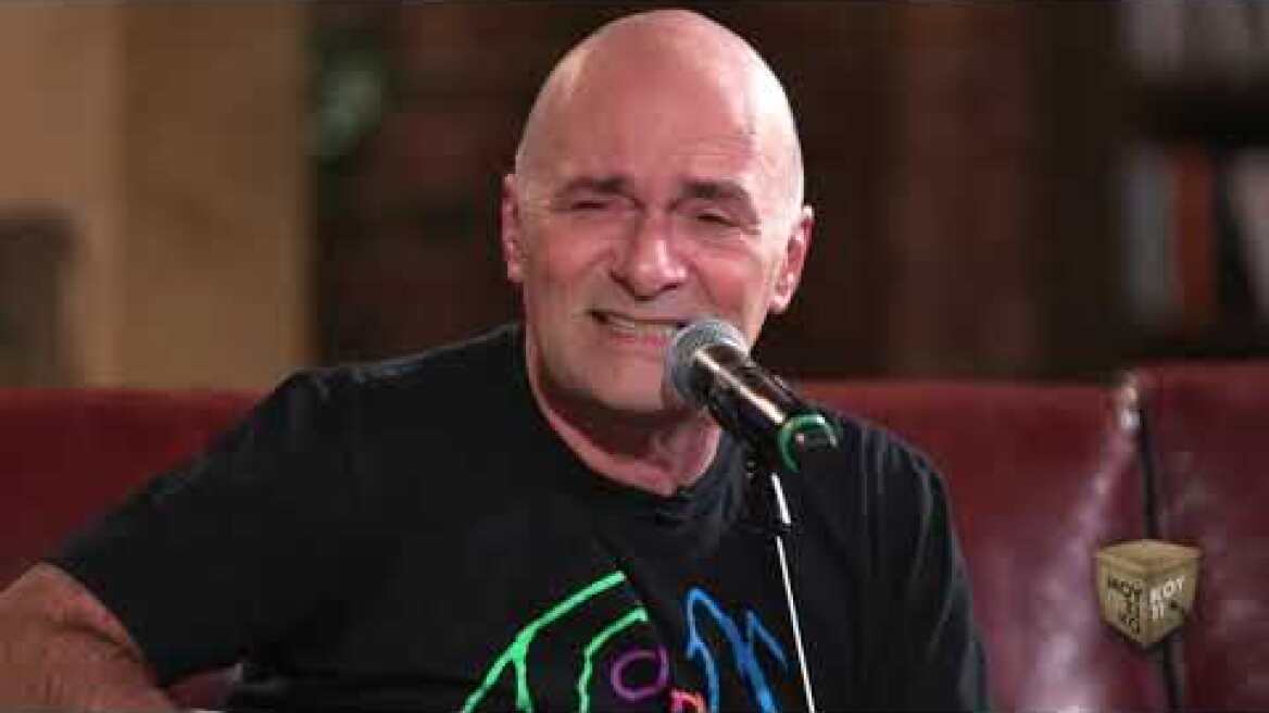 «Δεν πειράζει» στο «Μουσικό Κουτί» | Τετάρτη 27 Οκτωβρίου στις 23:00 | ΕΡΤ