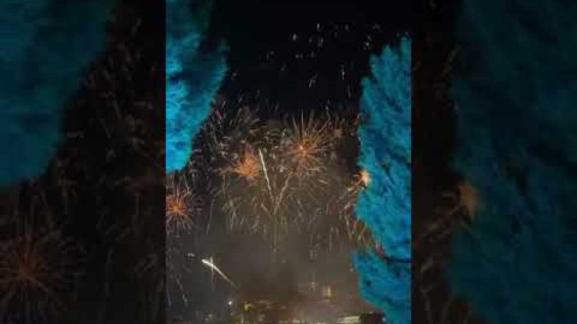 Πυροτεχνήματα στον γάμο της οικογένειας Ζέιν