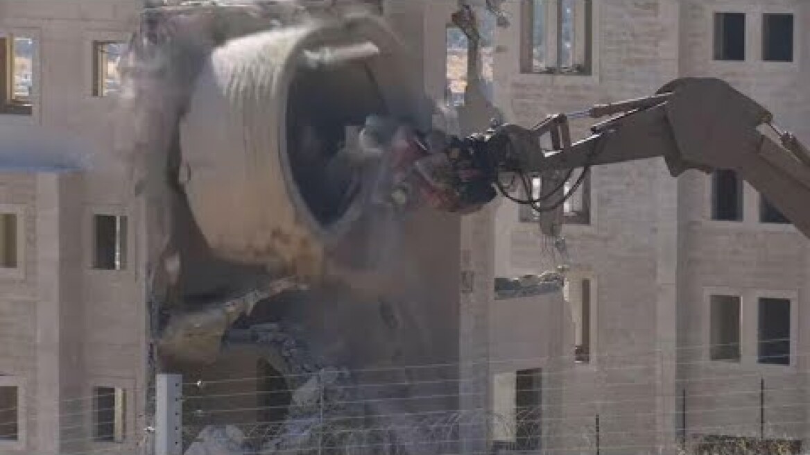 Israel demolishes east Jerusalem Palestinian homes