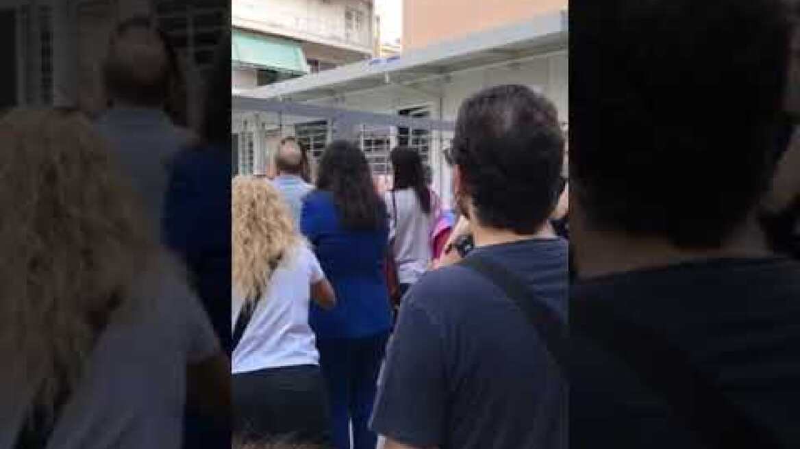 Διαμαρτυρίες στου Ζωγράφου για σχολείο-κοντέινερ