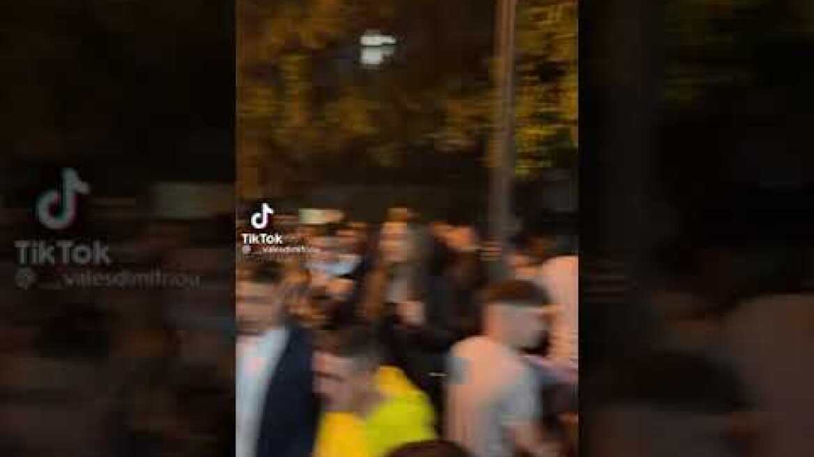 Κορωνοπάρτυ στο Περιστέρι (1)