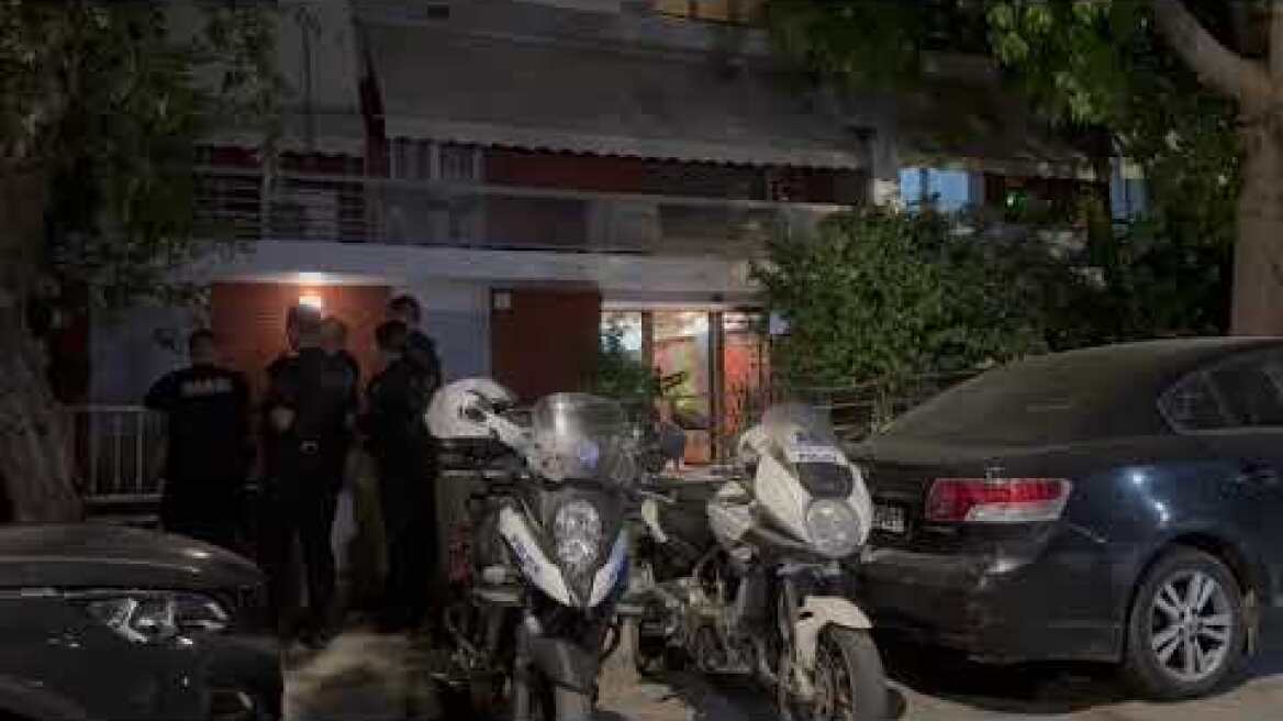 Η πολυκατοικία στον Νέο Κόσμο που βρέθηκε το νεκρό ζευγάρι