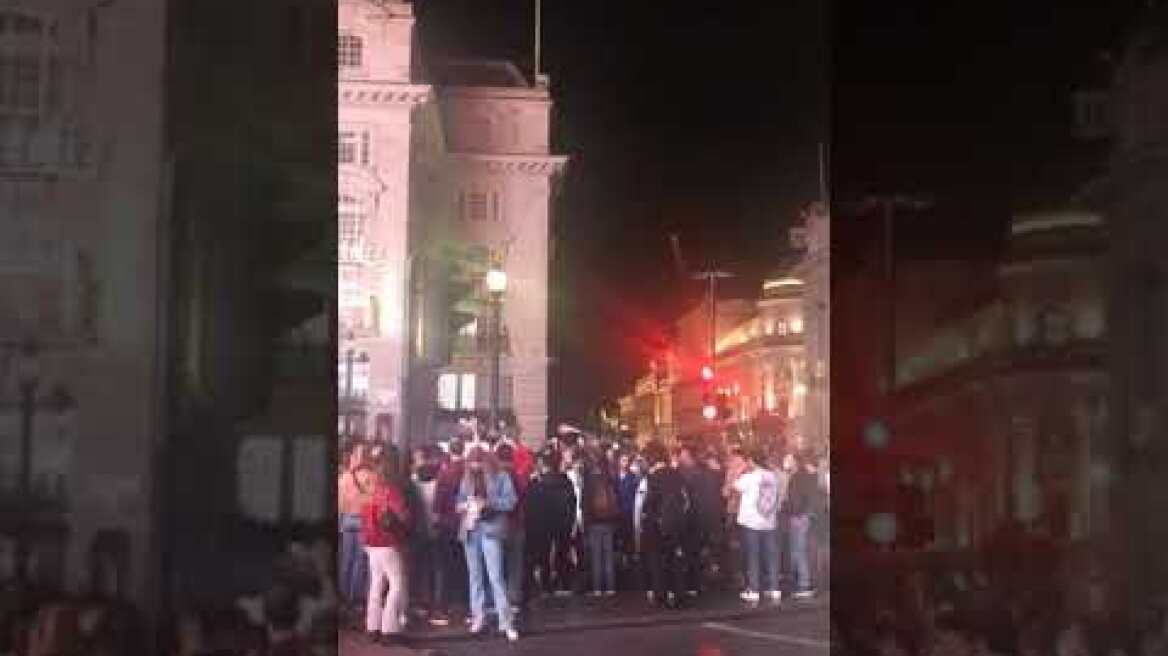 Ιταλοί οπαδοί στο Piccadilly