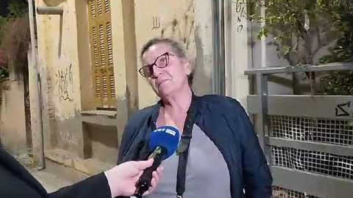 Λάρισα: «Άκουσα να φωνάζει ‘βοήθεια’», λένε οι γείτονες για το έγκλημα - Ο γιος σκότωσε τη μητέρα του Έγκλημα στη Λάρισα (4)
