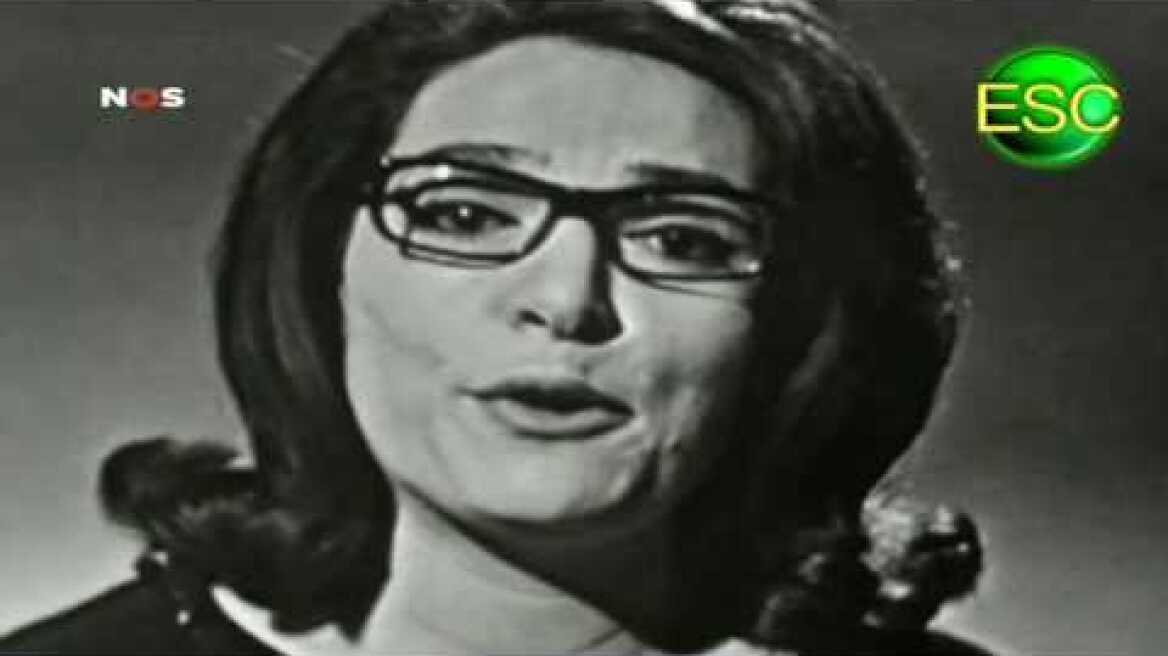 ESC 1963 16 - Luxembourg - Nana Mouskouri - À Force De Prier