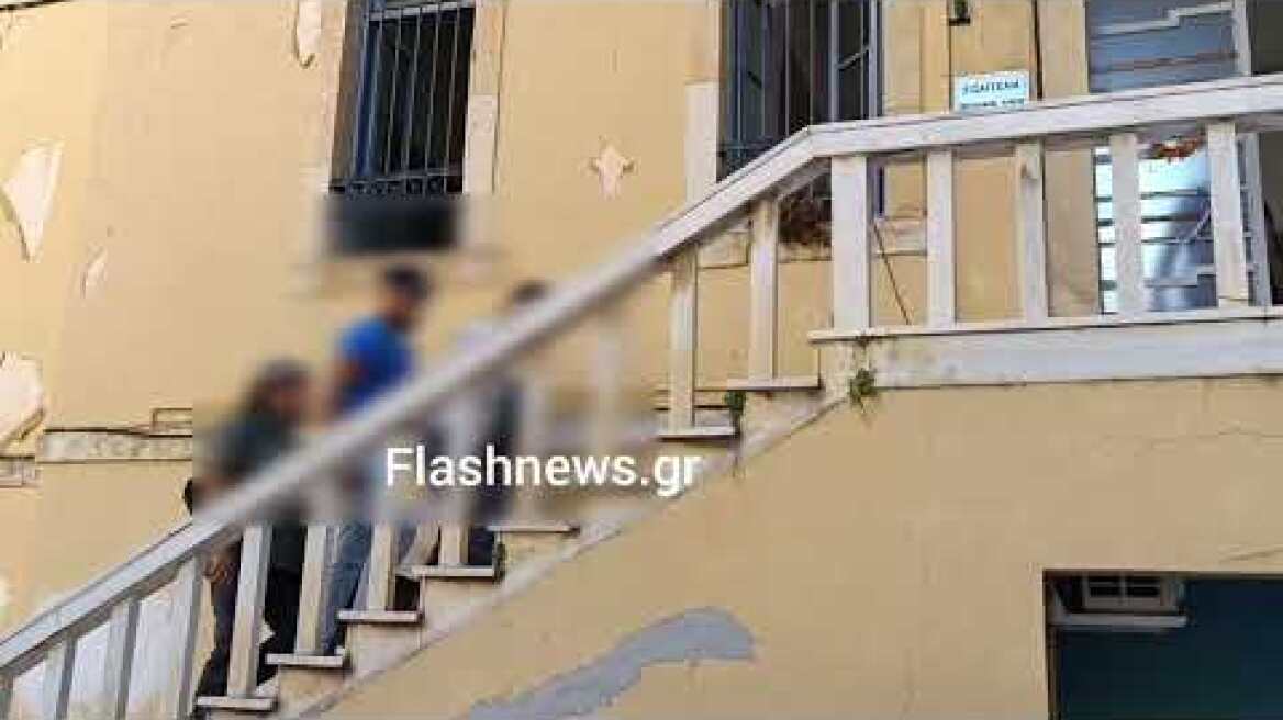 Προφυλακιστέος ο Αζέρος που συνελήφθη για κατασκοπεία στη Σούδα - Ισχυρίστηκε ότι είναι τουρίστας και φωτογράφιζε τοπία Στην Εισαγγελία Χανίων ο Αζερος που κατηγορείται για κατασκοπεία