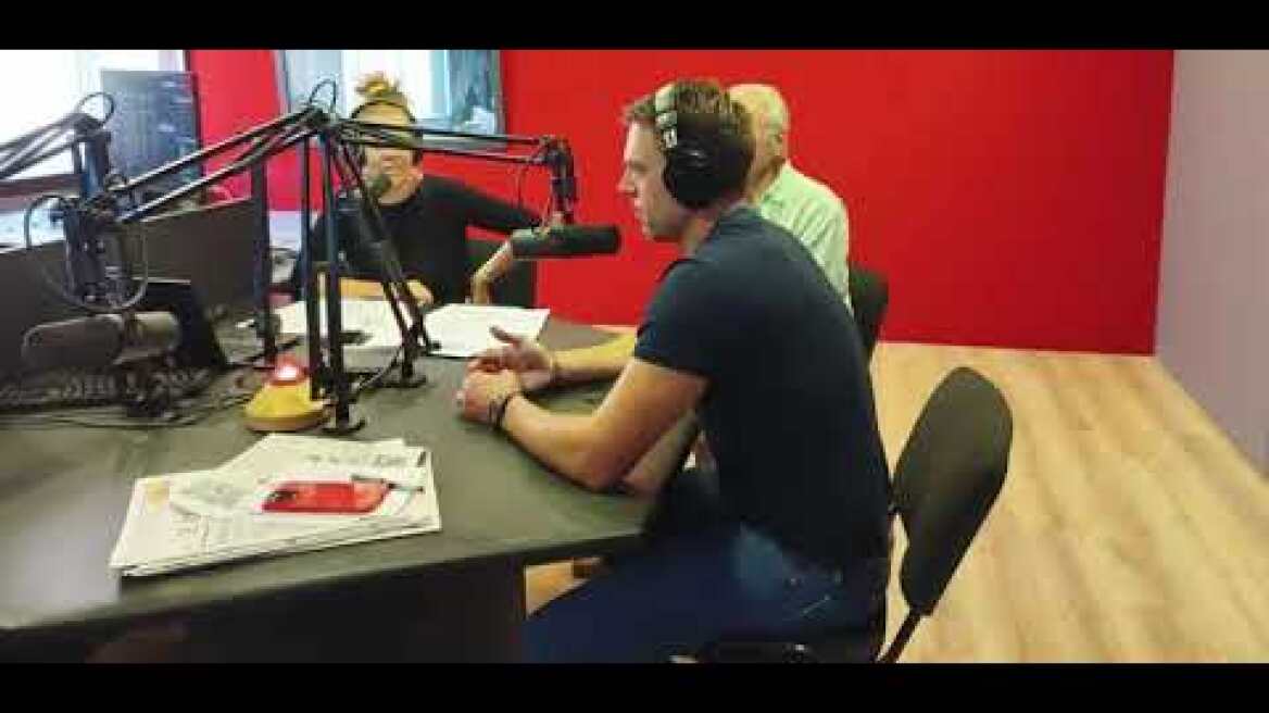 Ο Κασσελάκης έκανε… έφοδο «Στο Κόκκινο»: «Πρέπει να στρωθώ στη δουλειά»