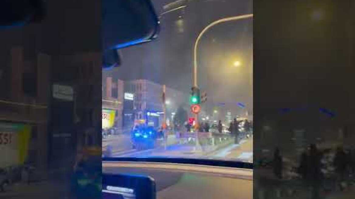 Φωτιά σε αυτοκίνητο στην Κηφισίας στο ύψος της Φιλοθέης, μεγάλο μποτιλιάρισμα