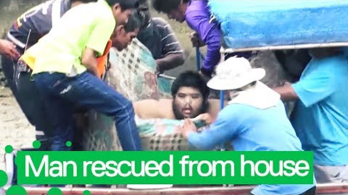 700 Pound Obese Man Rescued From his Own House