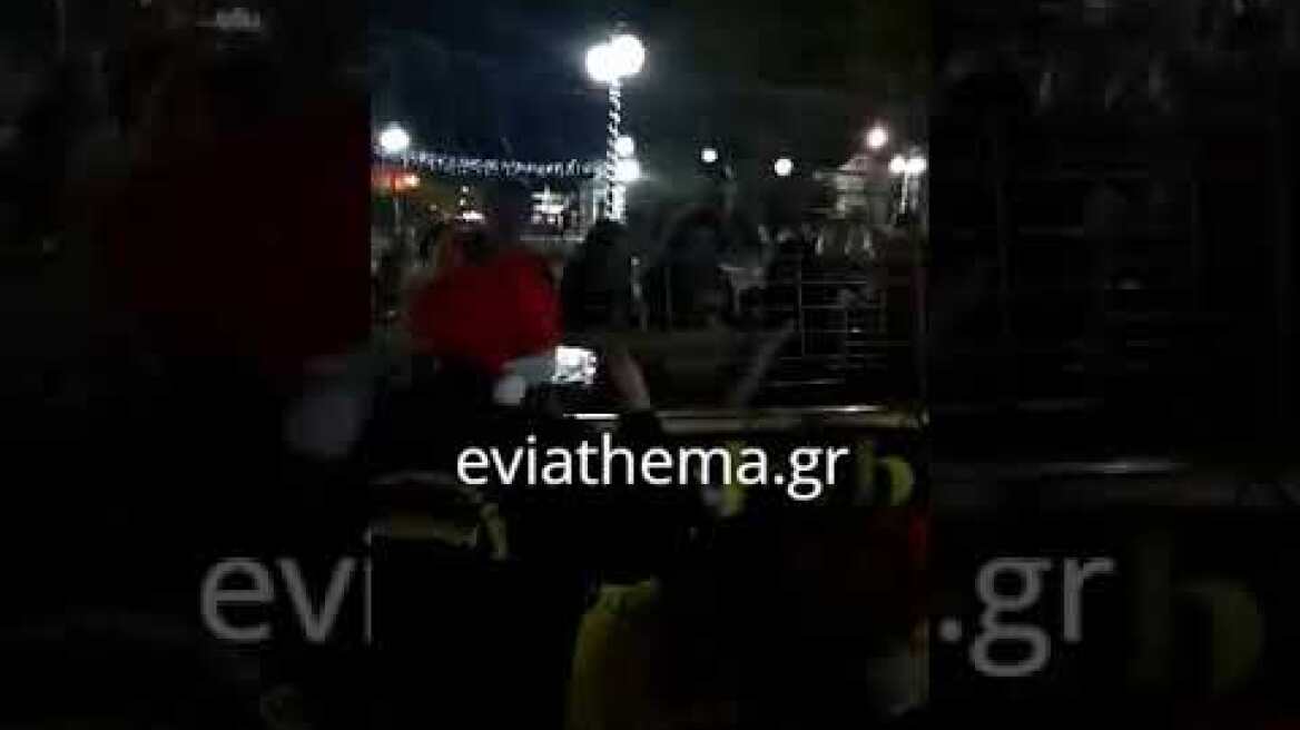 Eviathema.gr - Περιέφεραν ελάφια σε κλουβί στην Ερέτρια