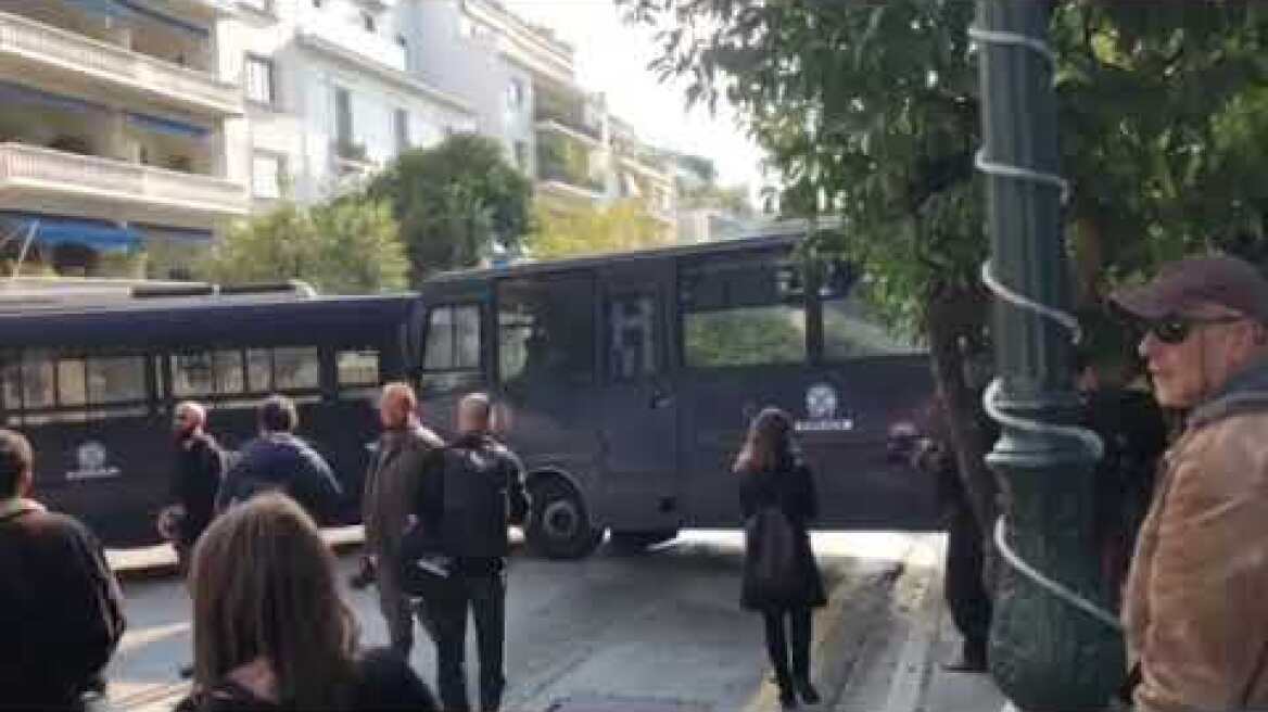 Συγκέντρωση των ΑμεΑ στην πλατεία Κλαυθμώνος: «Τίποτα για εμάς - χωρίς Εμάς»