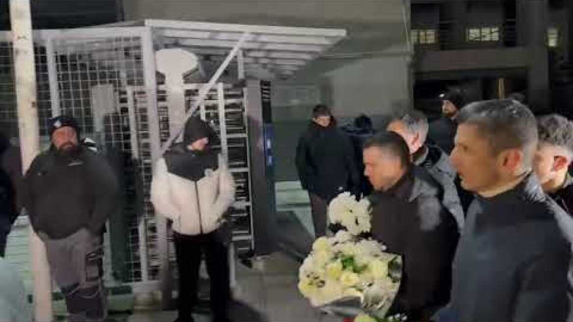 Ρουμανία Δυστύχημα: Η Τούμπα θρηνεί τα αδικοχαμένα παιδιά (3)