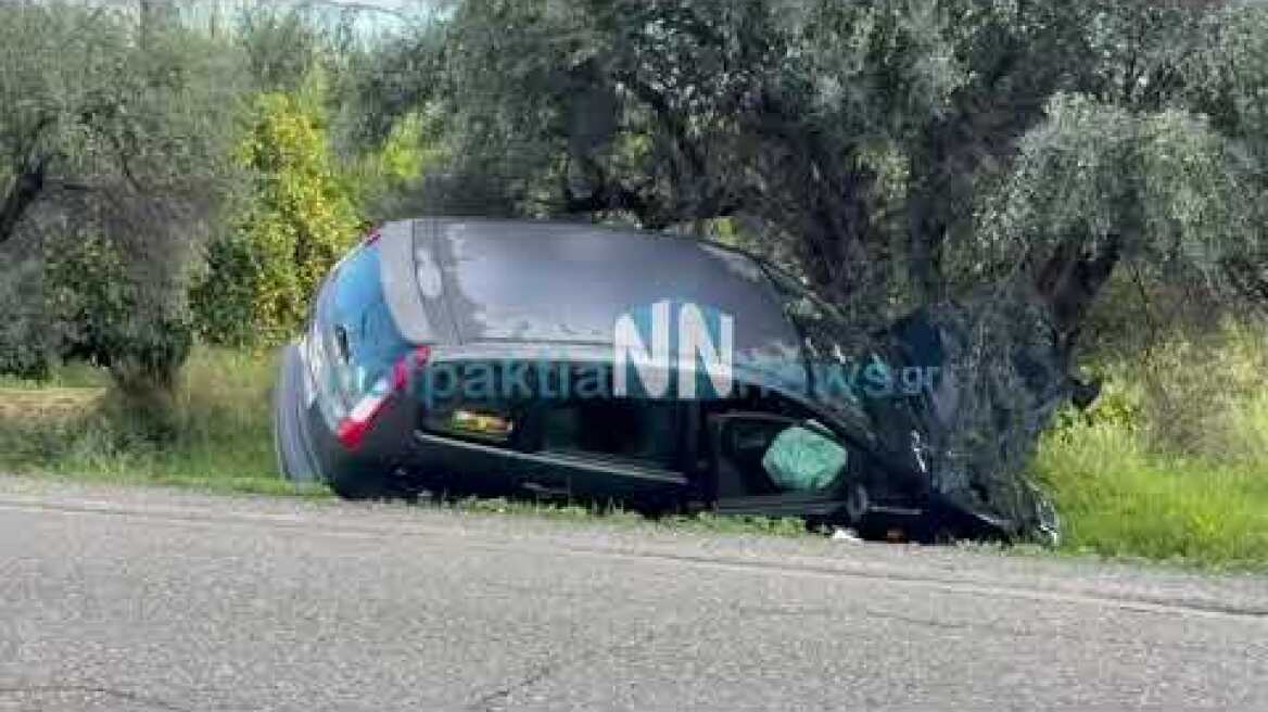 Τροχαίο ατύχημα στο Ξηροπήγαδο - Ι.Χ. "καρφώθηκε" σε ελιά