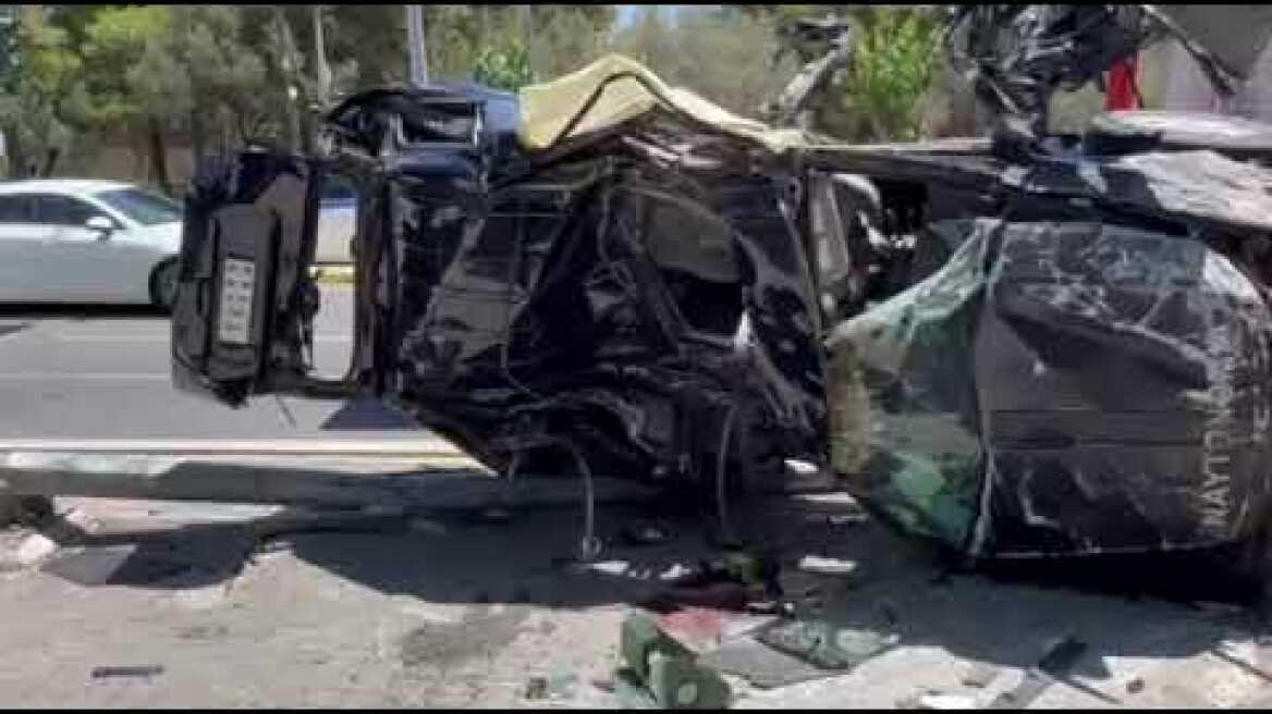 Λεωφόρος Μαραθώνος: 88χρονη οδηγός εμβόλισε δύο ΙΧ